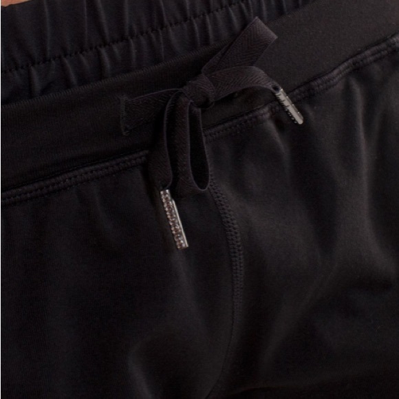 🍁50% Off Sale 🍁 Lululemon Strength and Tone Short - Picture 6 of 13